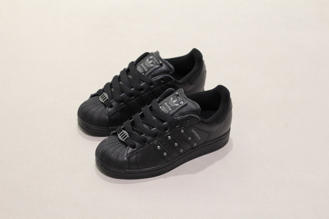 Superstar II Berlin Black Carbon