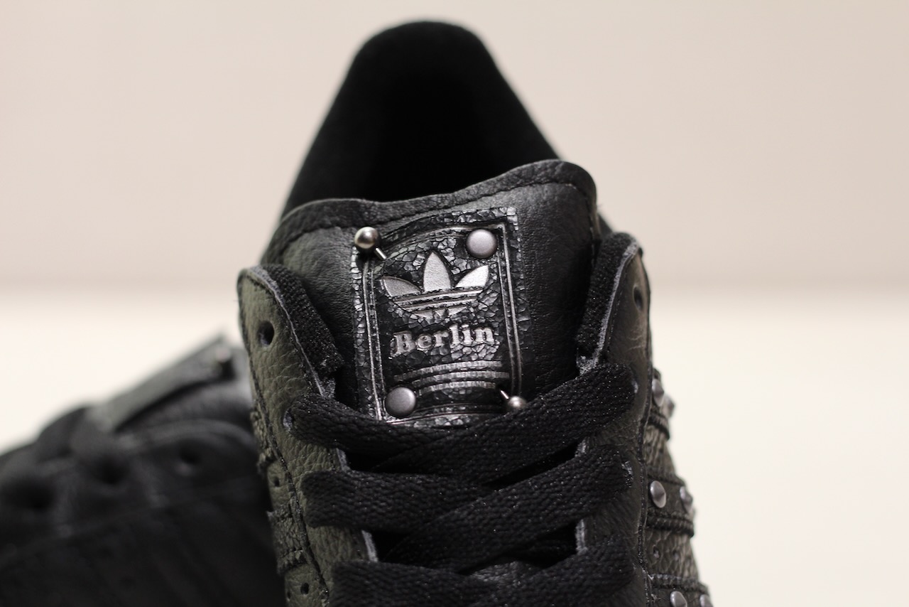 Superstar II Berlin Black Carbon