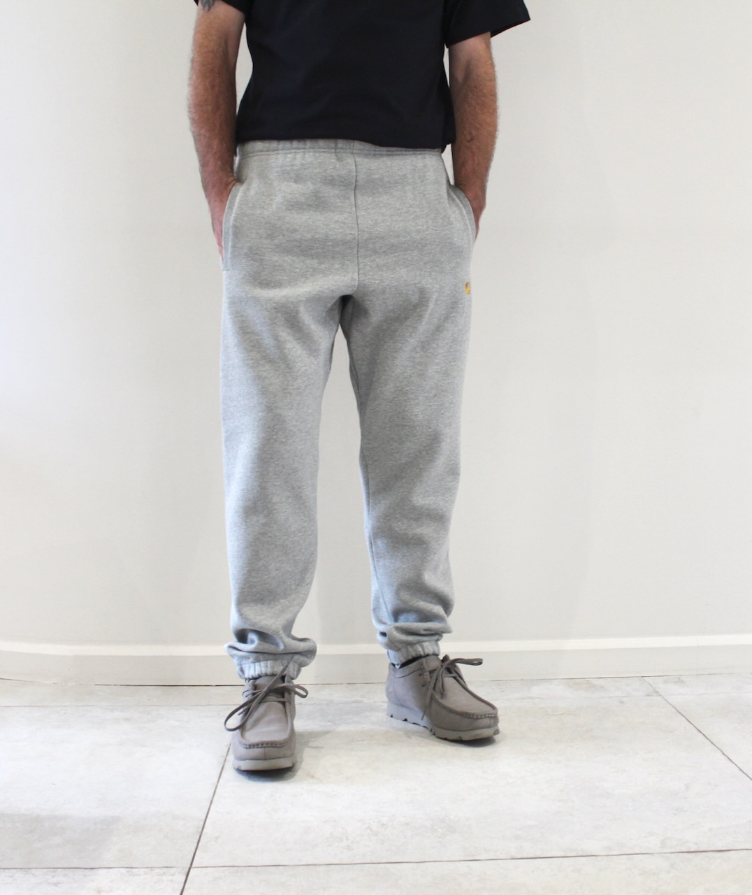 Carhartt Wip Chase Sweat Pant Grey Heather Gold