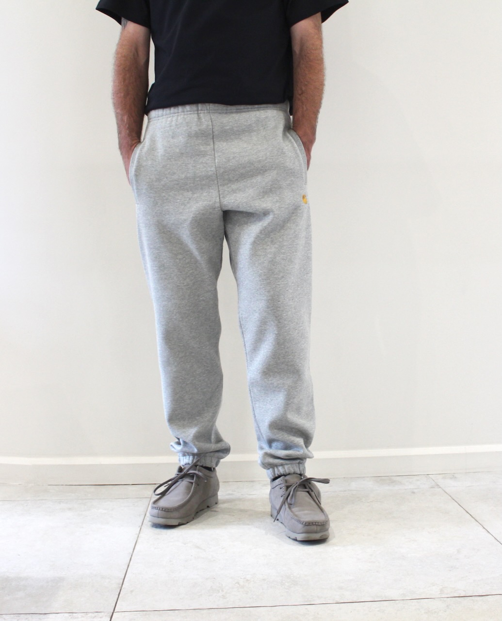 Carhartt Wip Chase Sweat Pant Grey Heather Gold