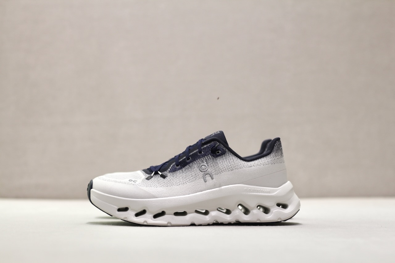 ON Cloudtilt 1 Midnight Ice