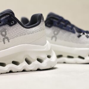 ON Cloudtilt 1 Midnight Ice