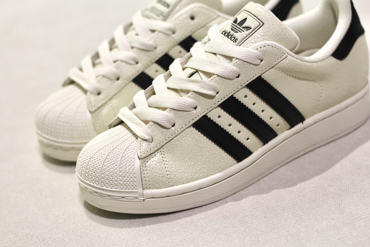Superstar II Offwhite leather Cracked