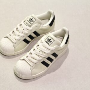 Superstar II Offwhite leather Cracked