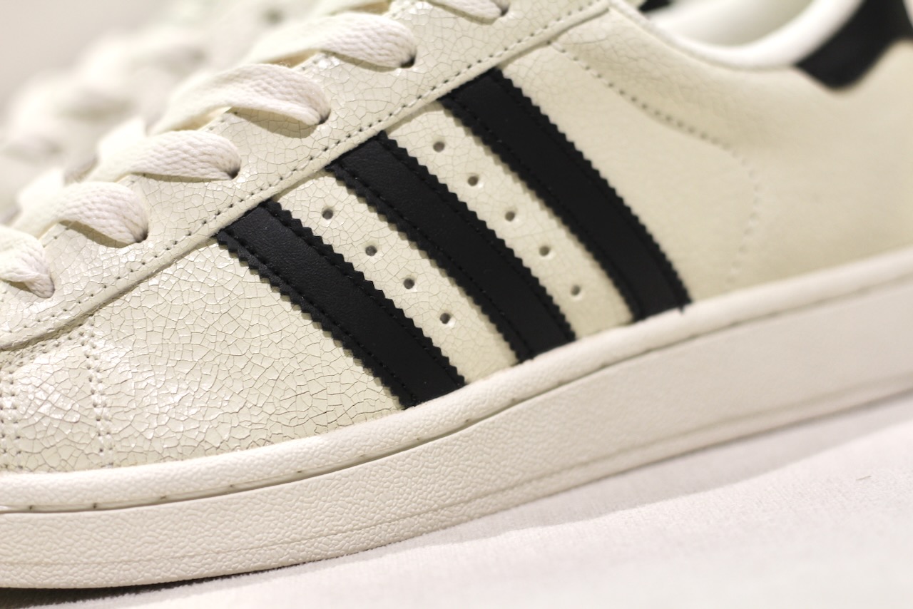 Superstar II Offwhite leather Cracked