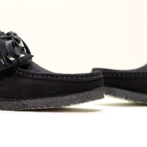 Clarks Wallabee Noir Suede