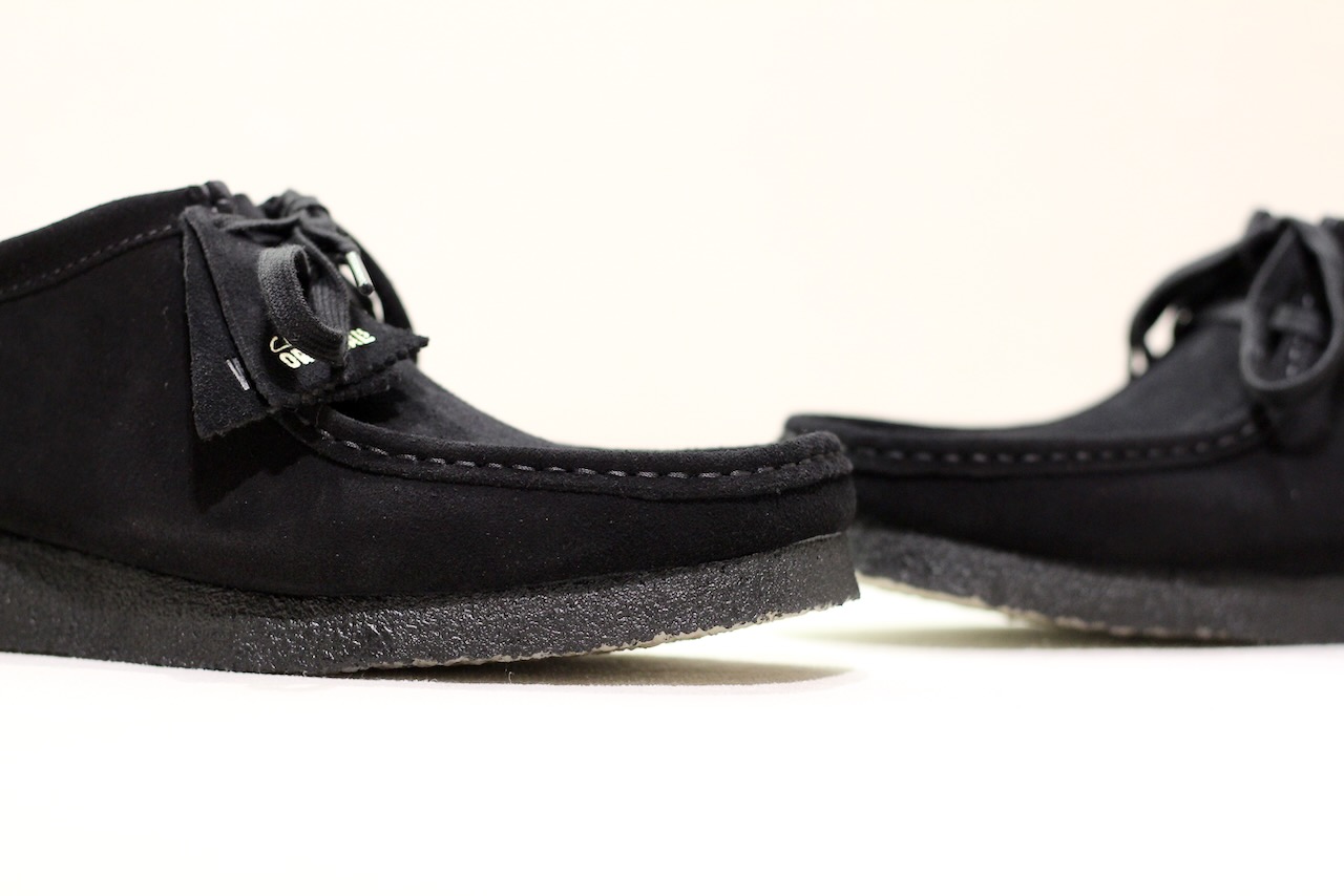 Clarks Wallabee Noir Suede
