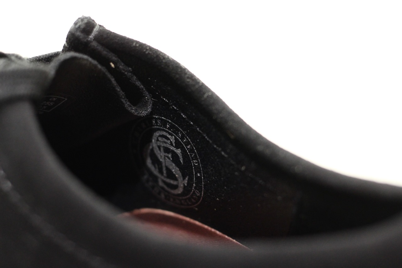 Clarks Wallabee Noir Suede