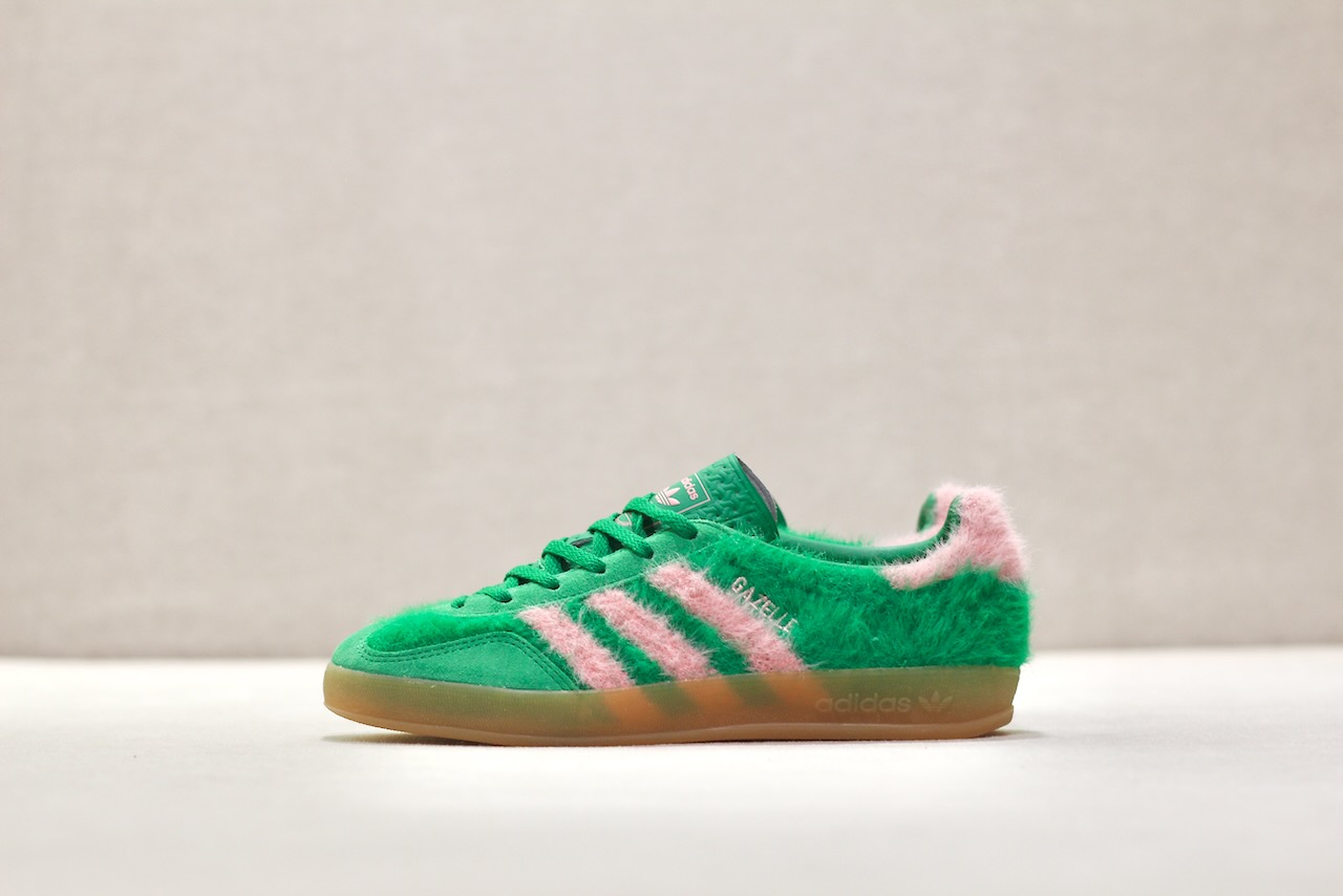 Gazelle Indoor Mohair Green Glow Pink