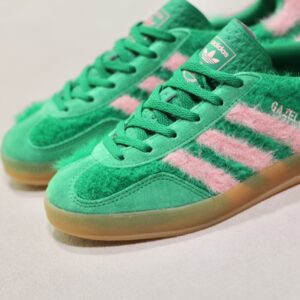 Gazelle Indoor Mohair Green Glow Pink