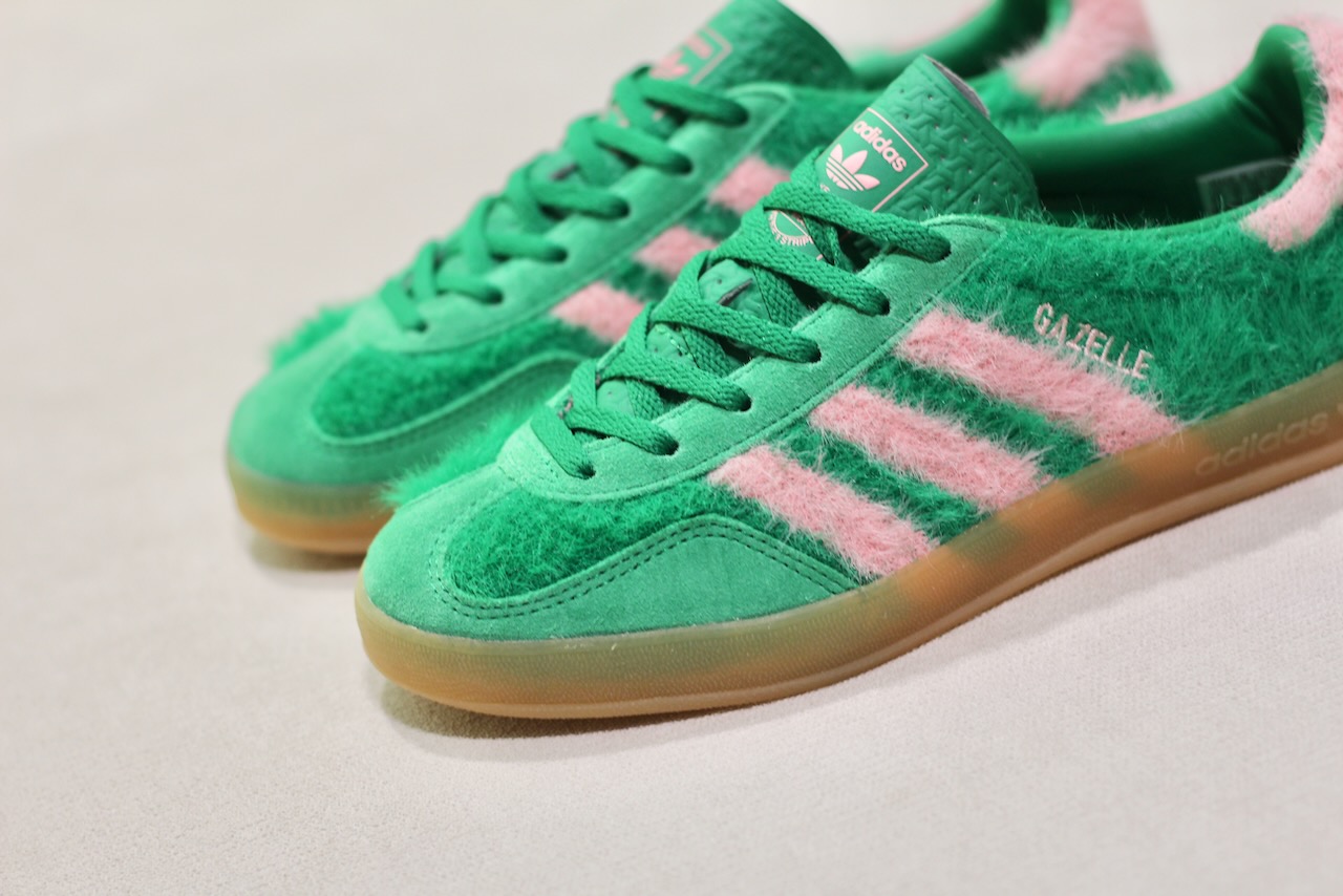 Gazelle Indoor Mohair Green Glow Pink