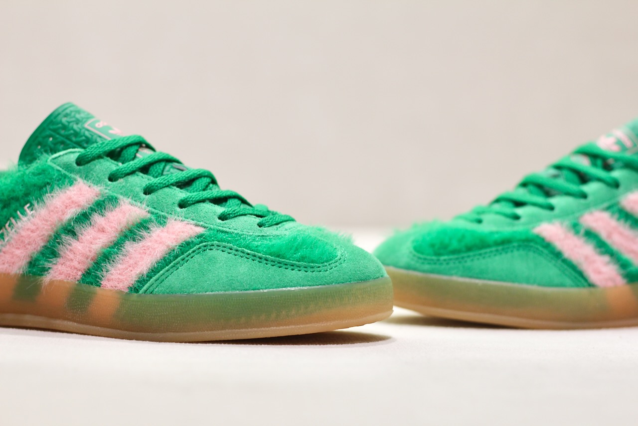 Gazelle Indoor Mohair Green Glow Pink