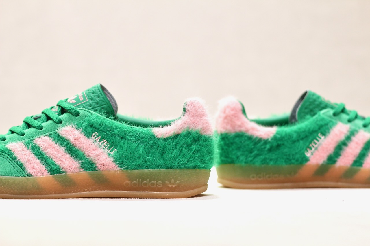 Gazelle Indoor Mohair Green Glow Pink