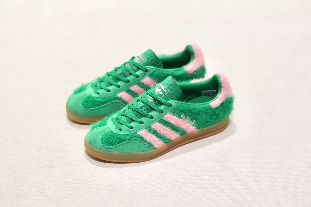 Gazelle Indoor Mohair Green Glow Pink