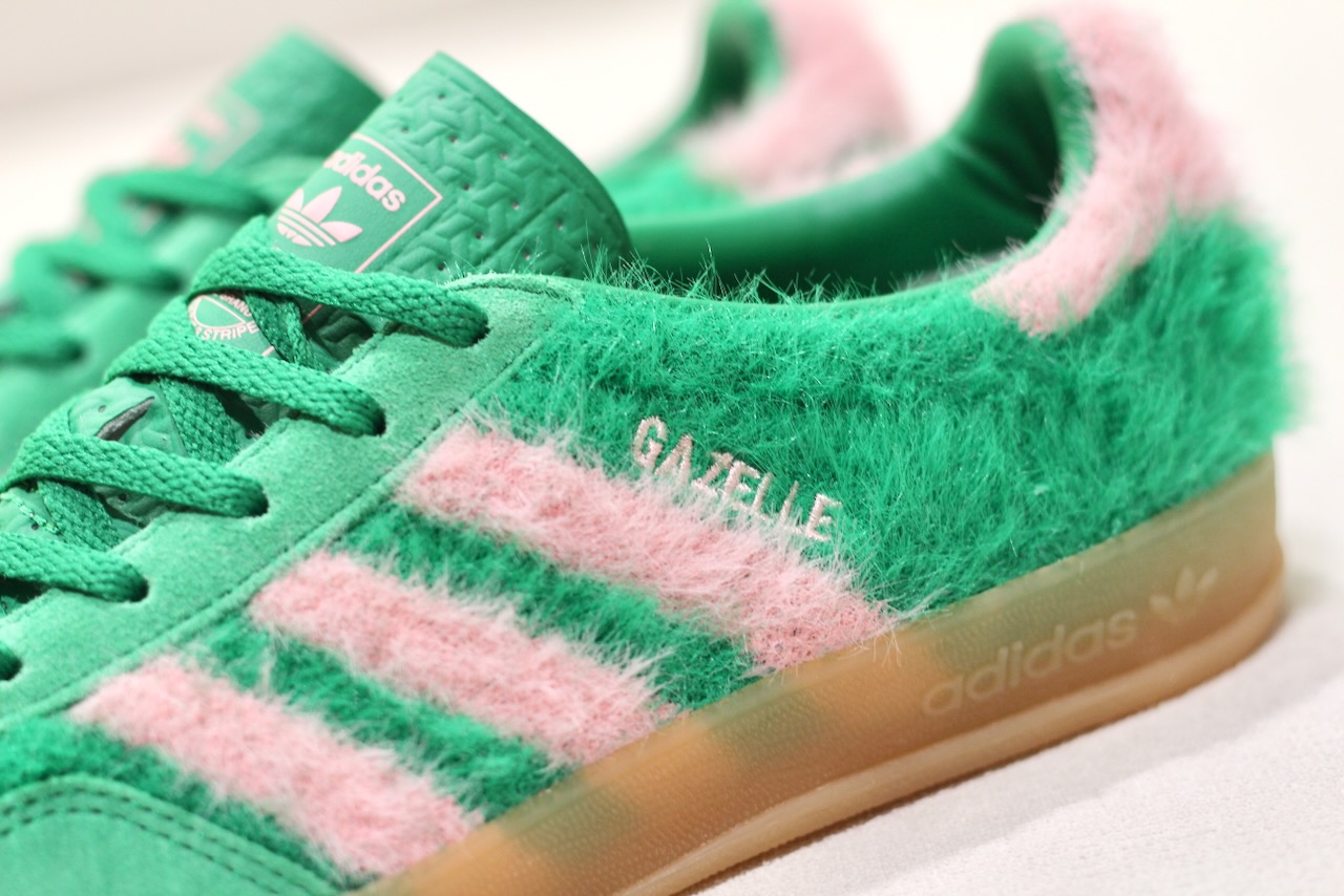 Gazelle Indoor Mohair Green Glow Pink