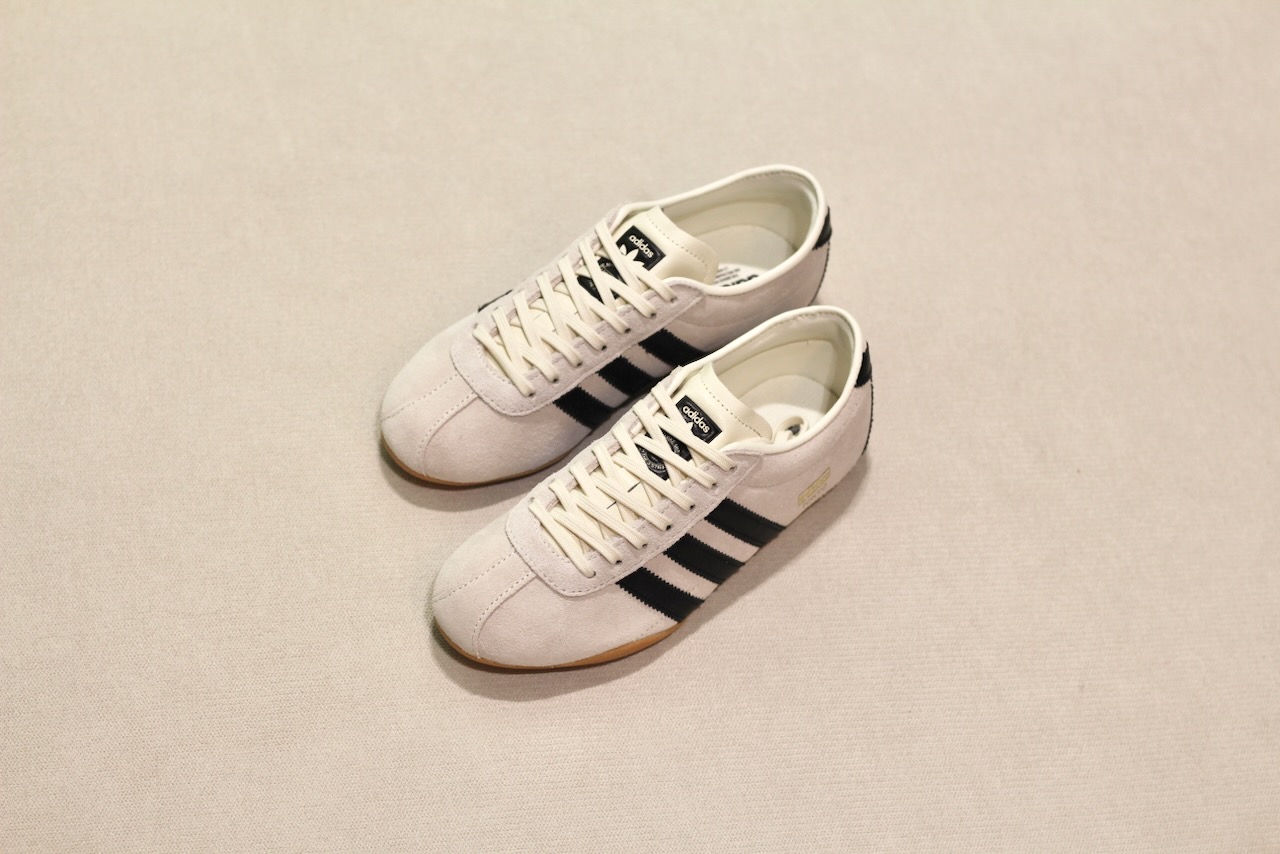 Tokyo W Off White Black Gold Metal