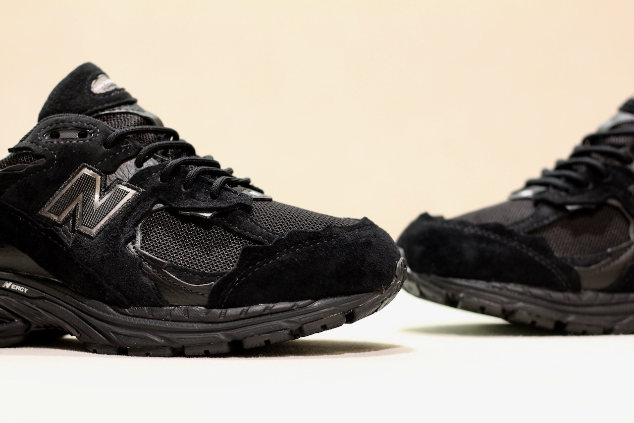 New Balance U2002DXB Black Black Metallic Gore Tex