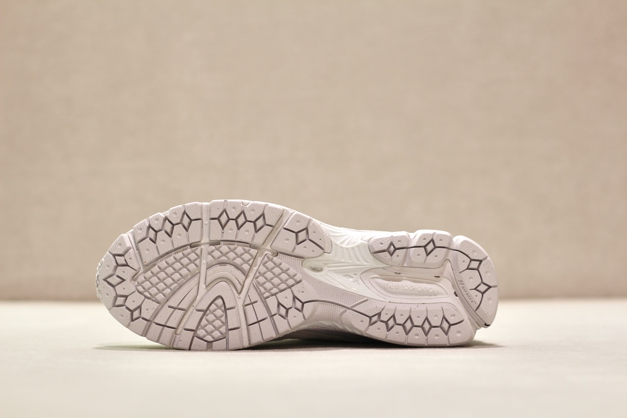 New Balance U 2002 DXA White Reflexion Gore Tex