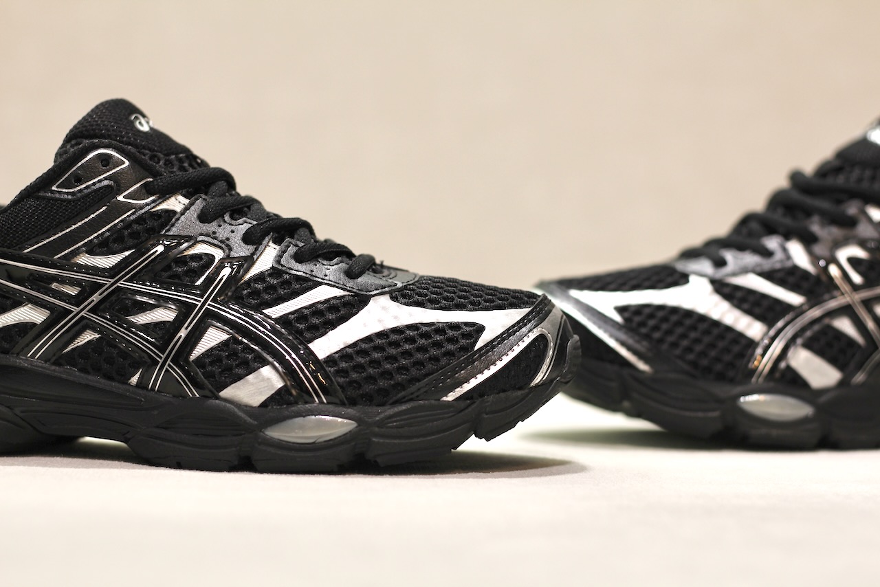 Gel Cumulus 16 Black Black Silver