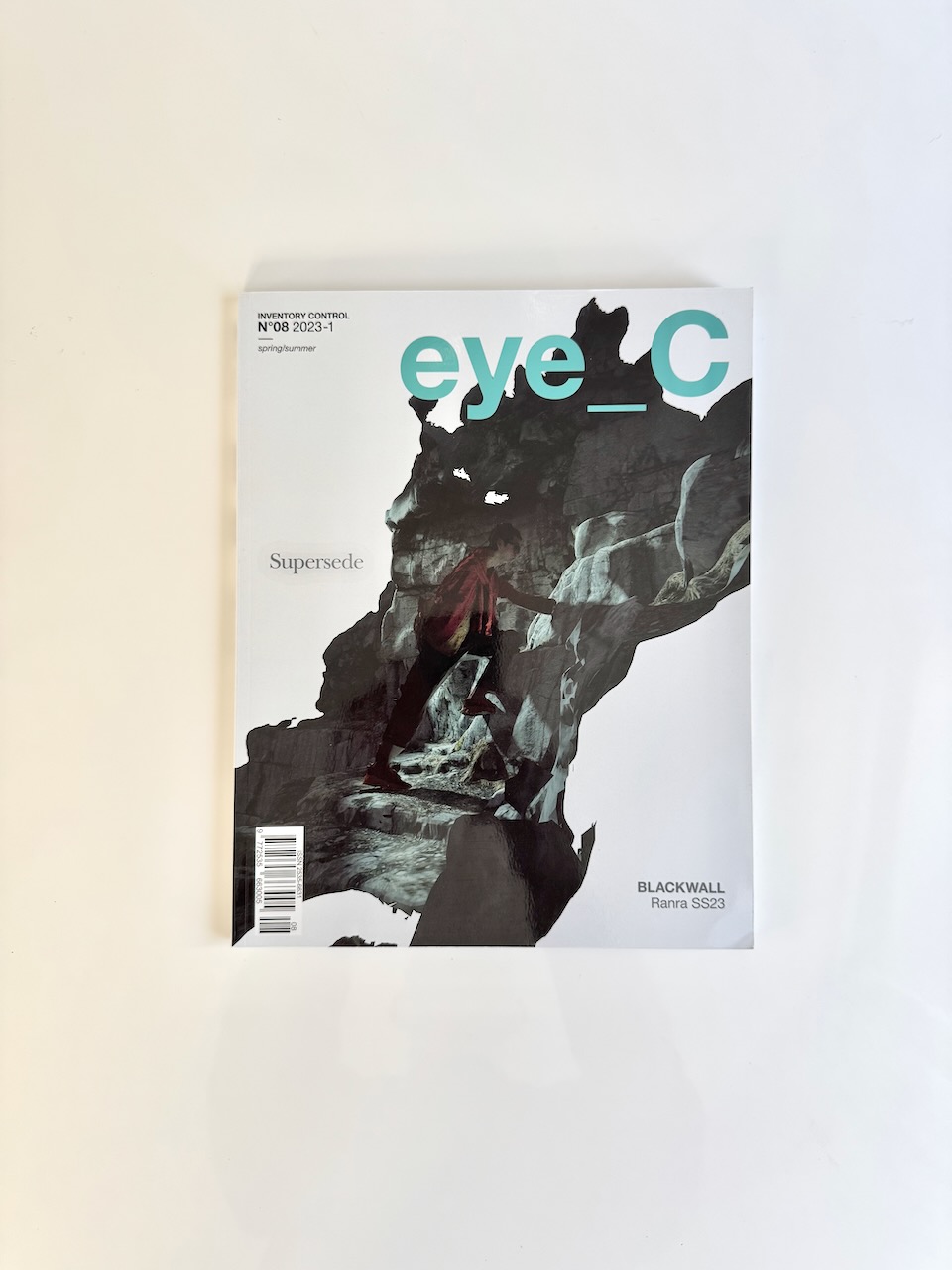 eye_c Magazine Inventory control N°8