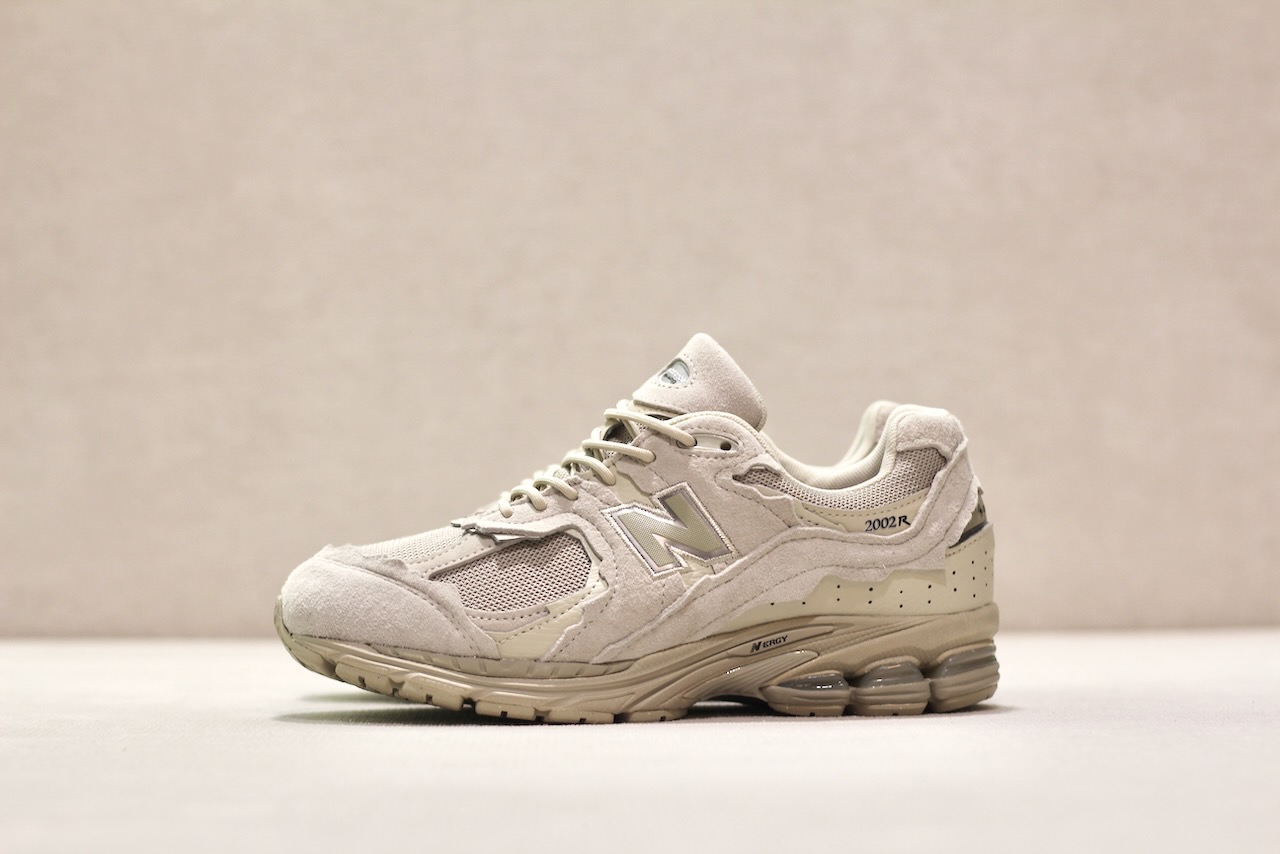 New Balance 2002 DXC Beige Shipyard