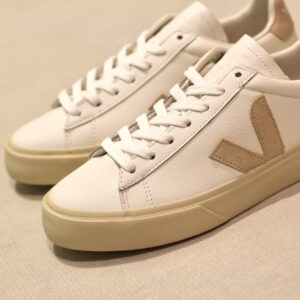 Veja Campo Leather Extra White  Almond
