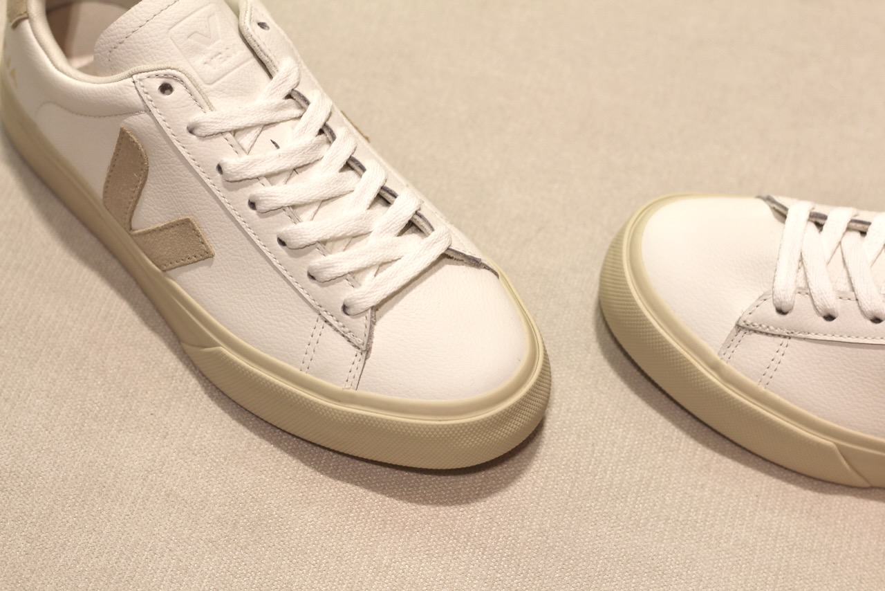 Veja Campo Leather Extra White Almond