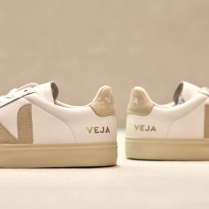 Veja Campo Leather Extra White  Almond