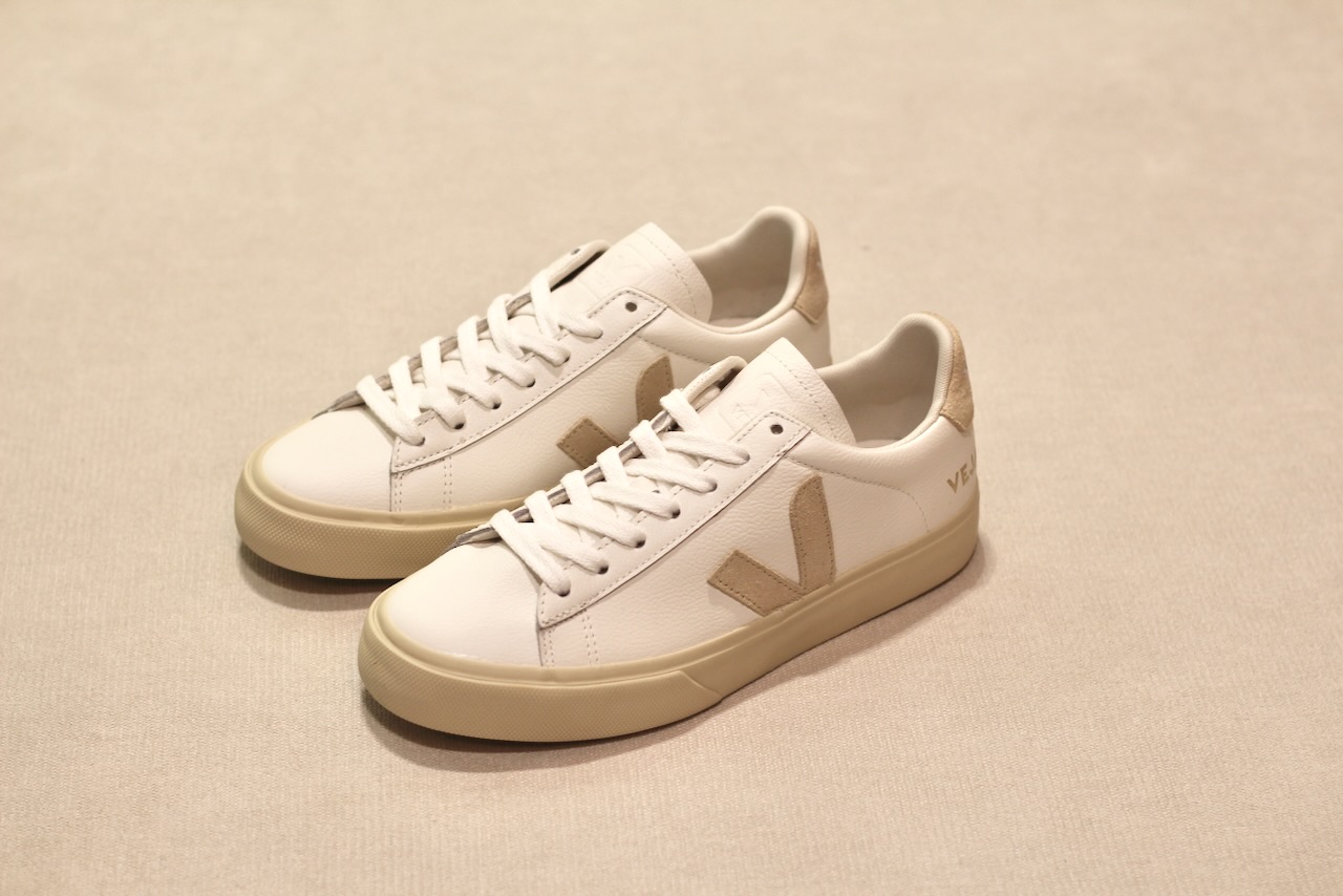 Veja Campo Leather Extra White Almond
