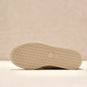 Veja Campo Leather Extra White  Almond