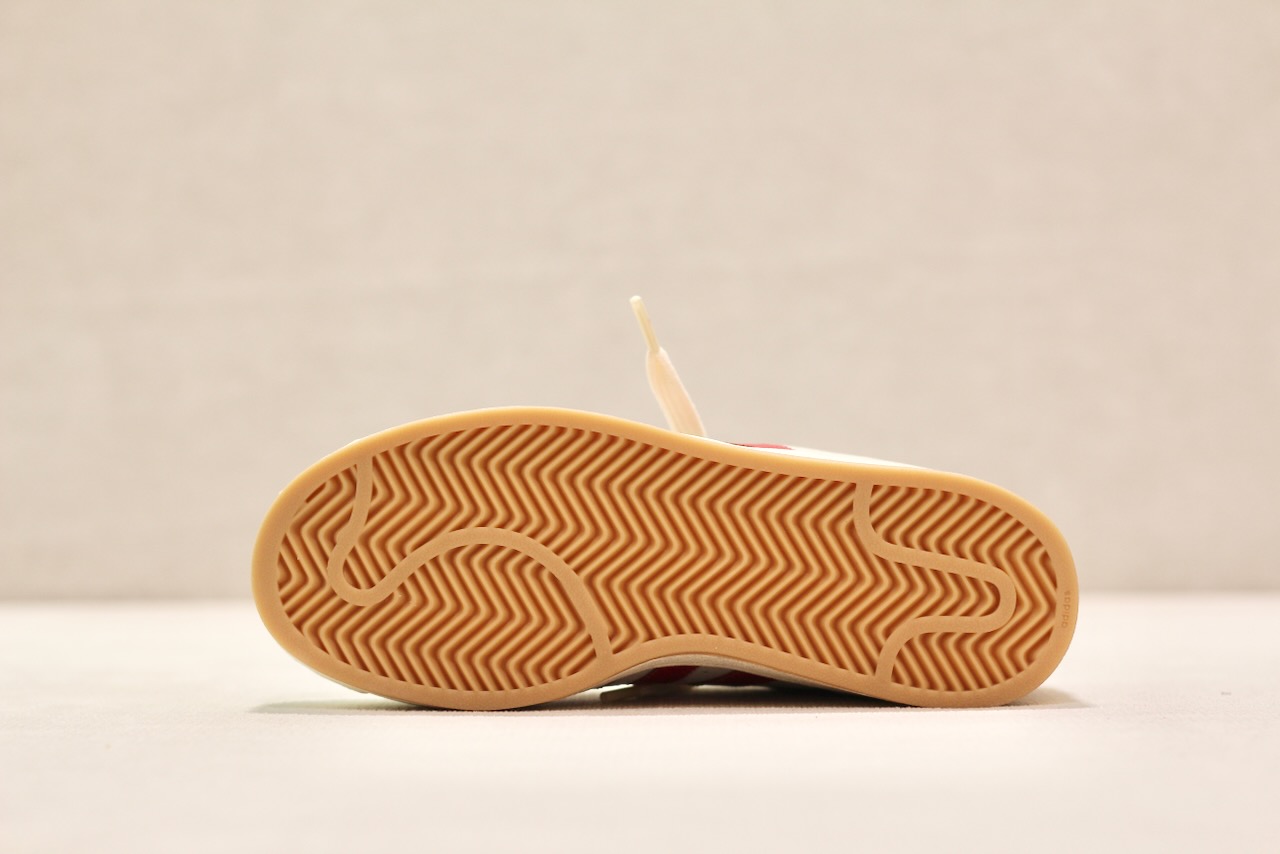 Superstar II W Valentine's Day Grey Red Heart