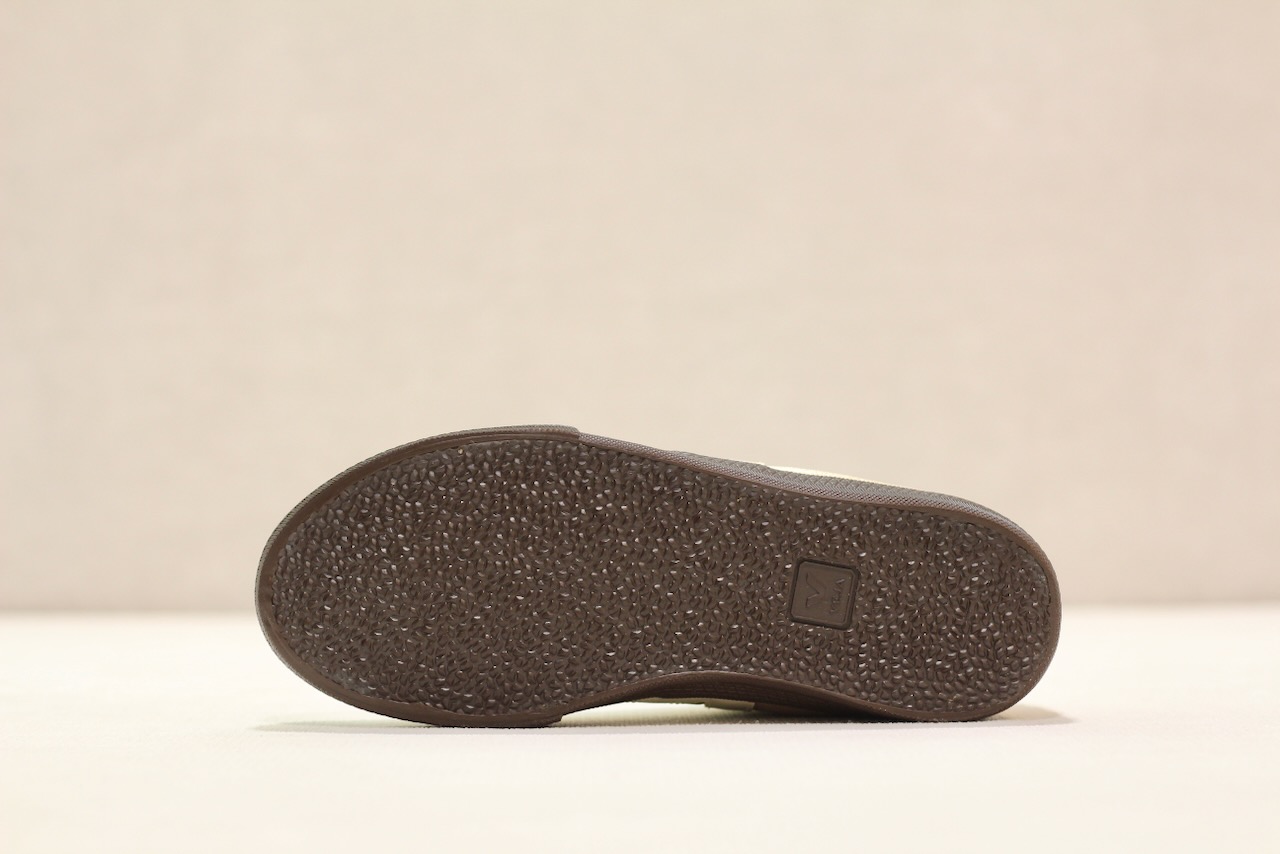 Veja Panenka O.T Leather Platine Pierre Eagle