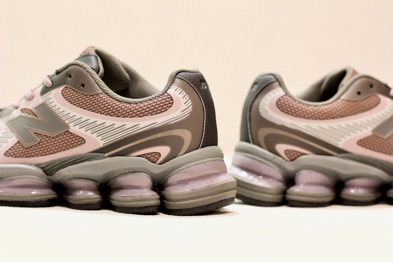 New Balance U 2000 Ice Wine Earth Shadow