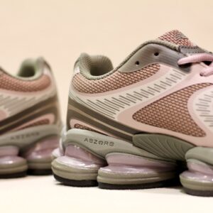 New Balance U 2000 Ice Wine Earth Shadow