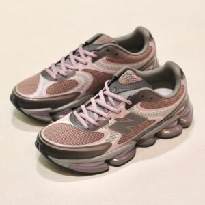 New Balance U 2000 Ice Wine Earth Shadow