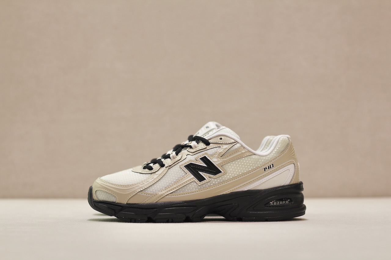 New Balance U 740 Timberwolf White