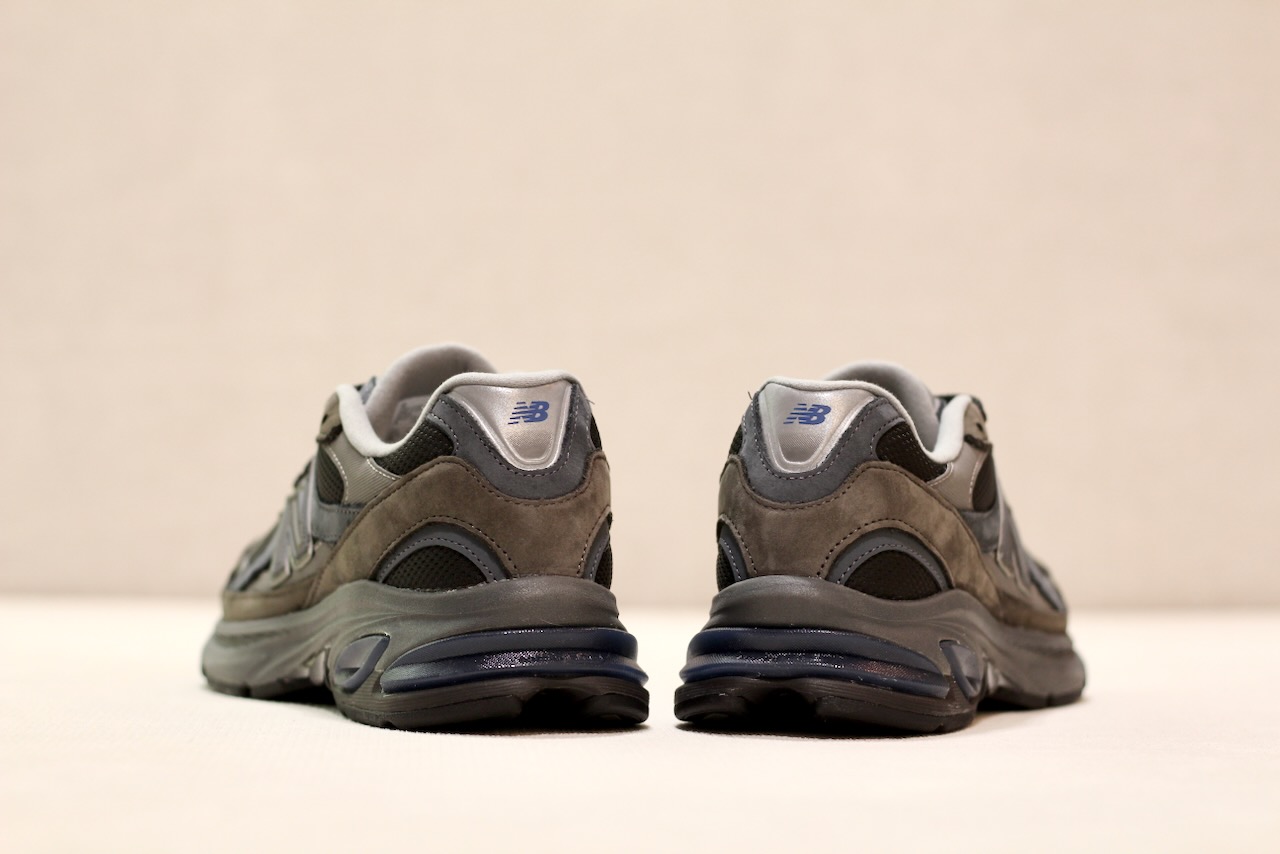 New Balance U 2010 Tornado Faded Black Dark Silver Metallic