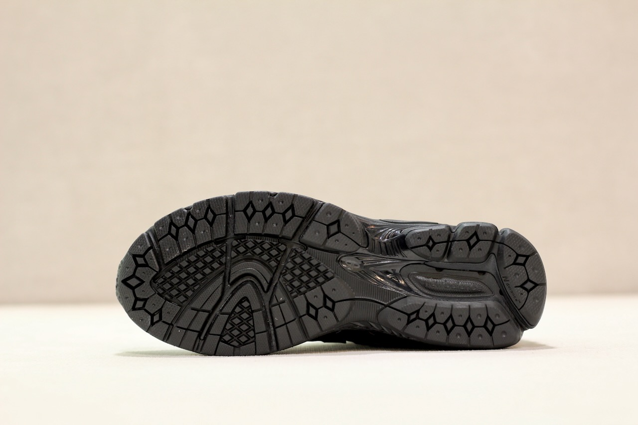 New Balance M 1906 Utility Triple Black