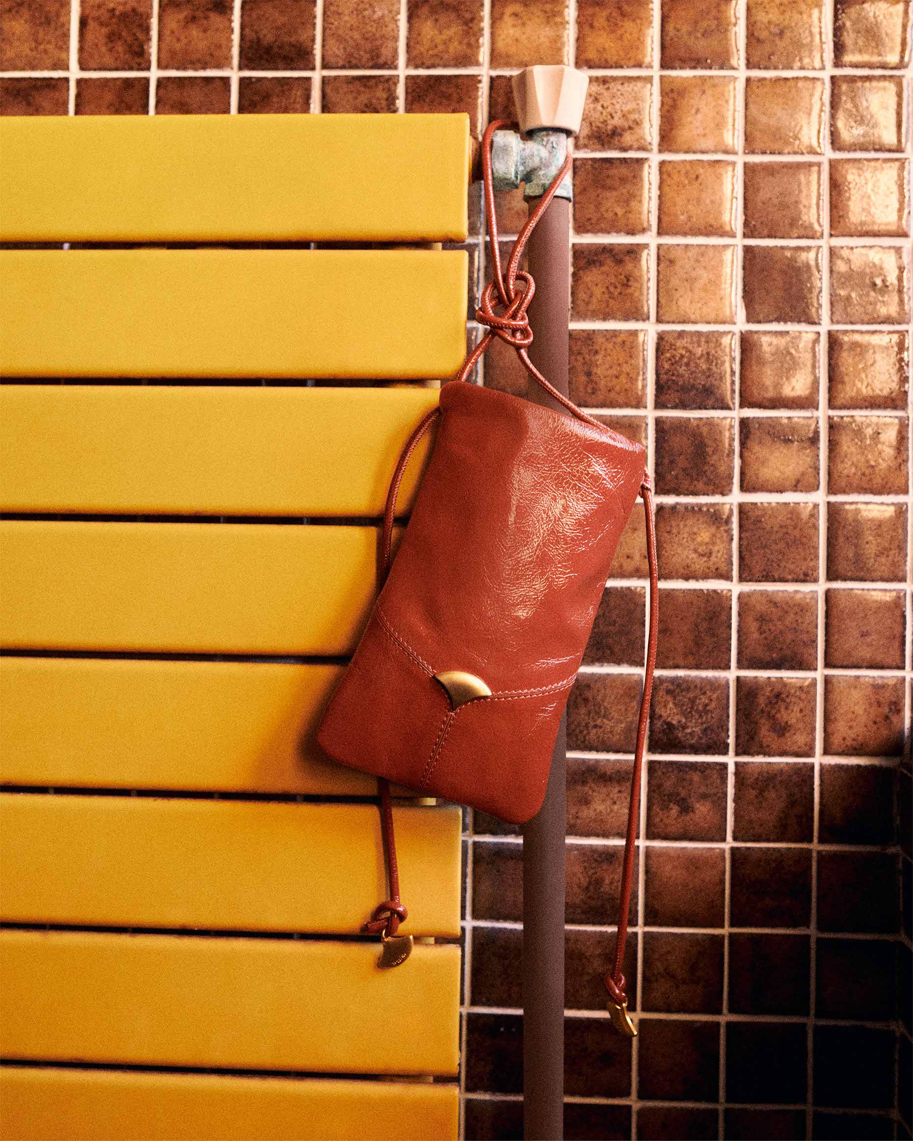 Sessun Divio Phone Sienna