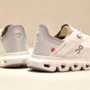 On Cloud 6 Coast W White Glacier