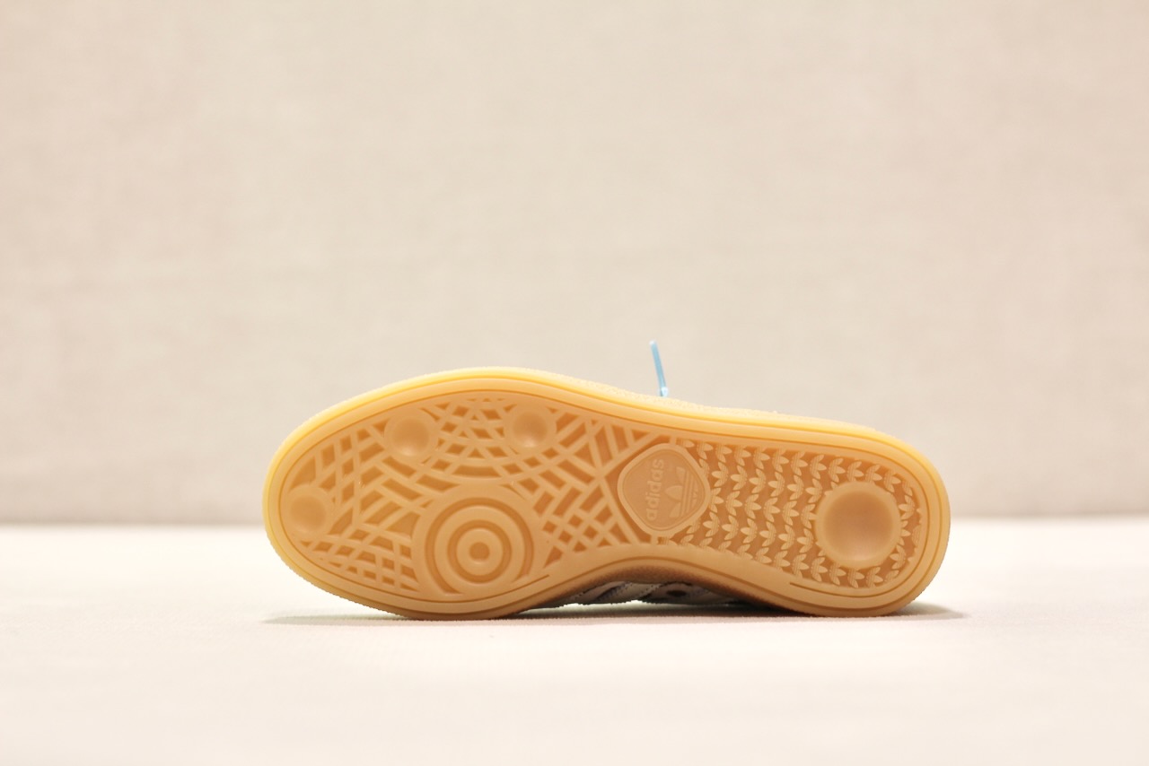 Handball Spezial W Crystal Linen Ivory Ice Blue Girafe