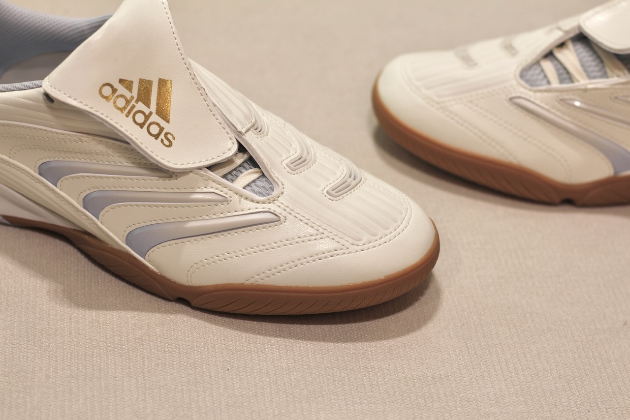 Predator sala Off-White Crystal Gum