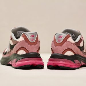 New Balance 2010 Rosewood Violet Crush Chrystal