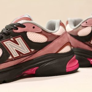 New Balance 2010 Rosewood Violet Crush Chrystal
