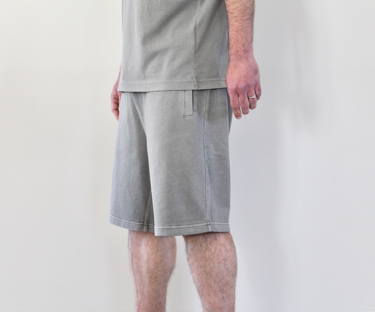 Carhartt Wip Nelson Sweat Short Yosemite garment dyed