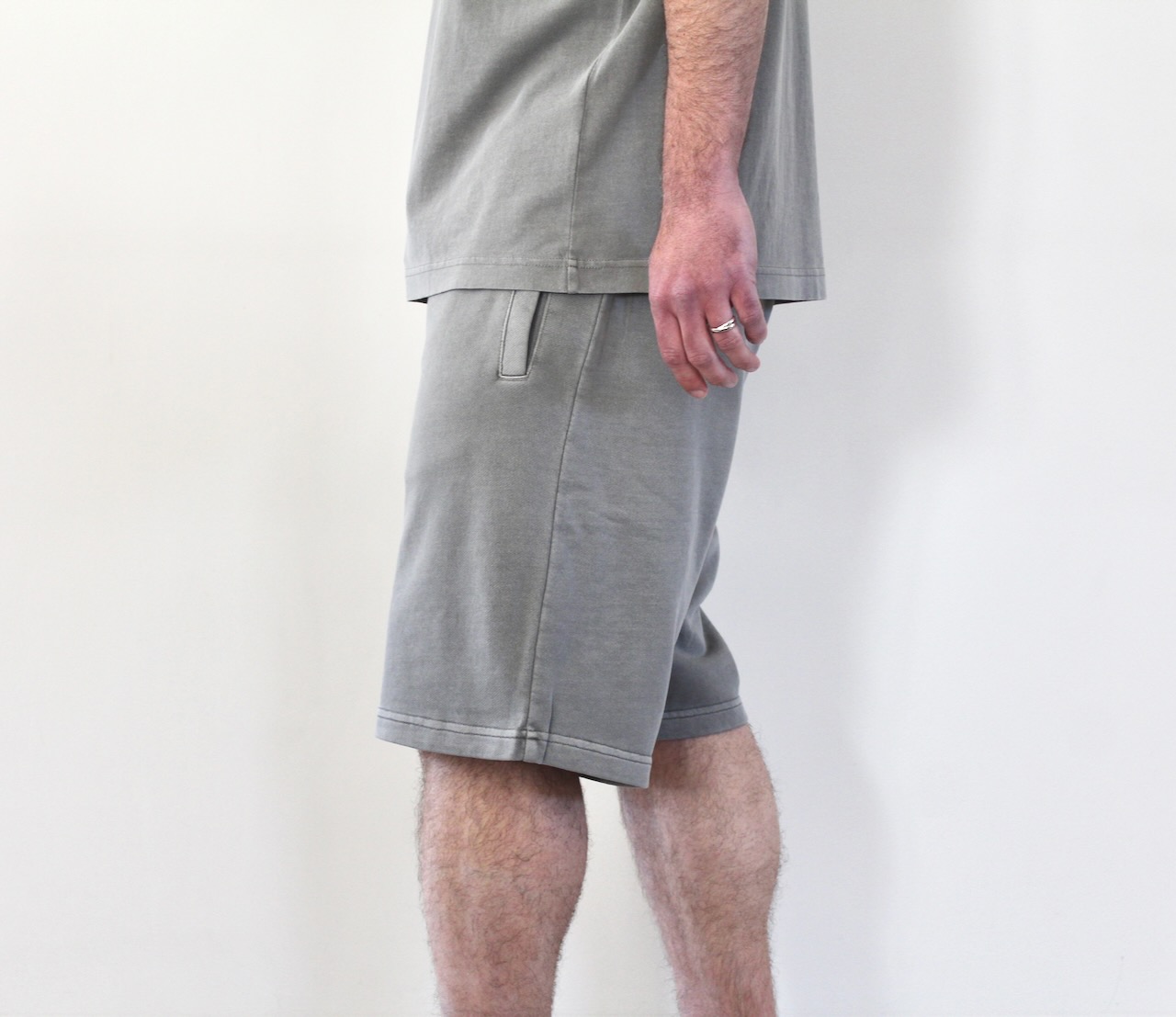 Carhartt Wip Nelson Sweat Short Yosemite garment dyed