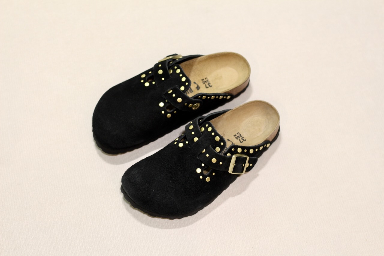 Boston Rivet LEVE Black