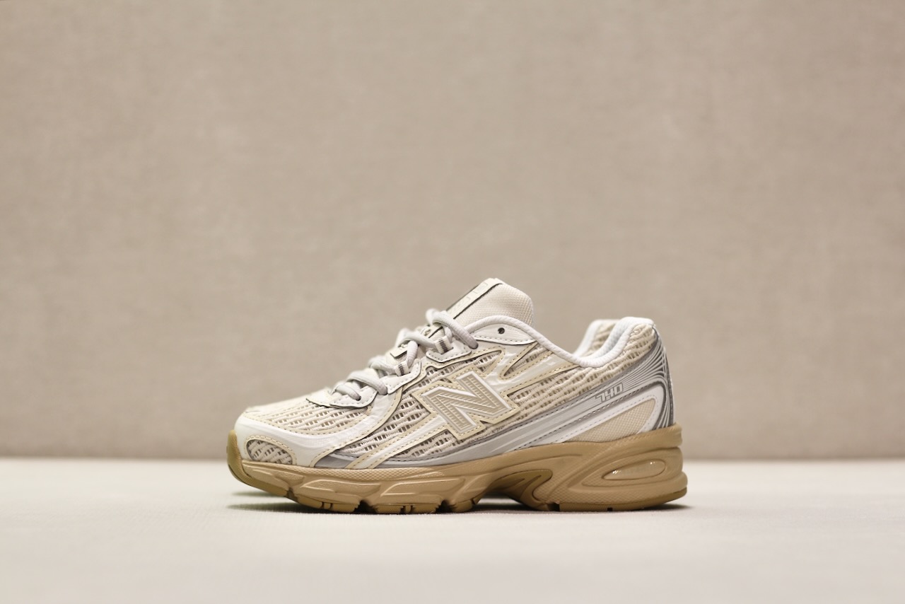 New Balance 740 3OO Linen