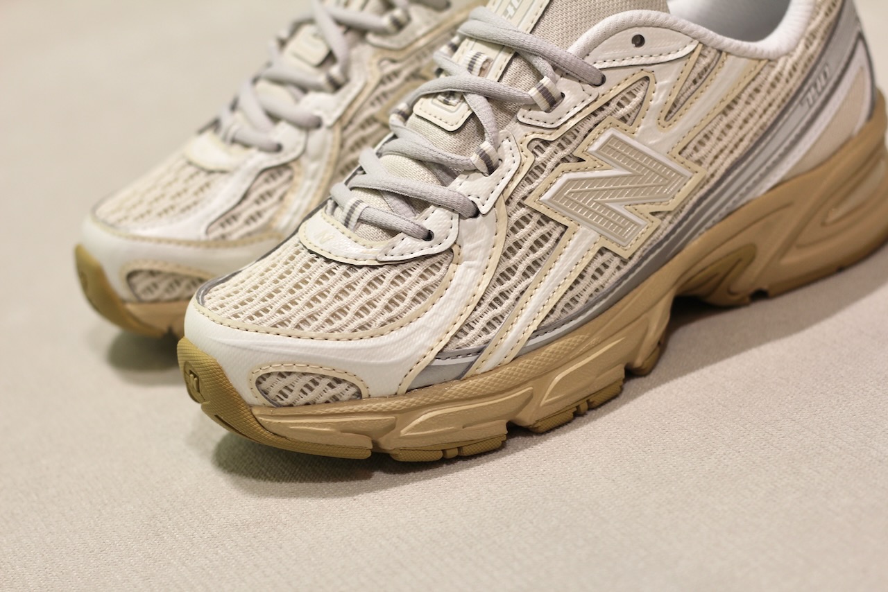 New Balance 740 3OO Linen