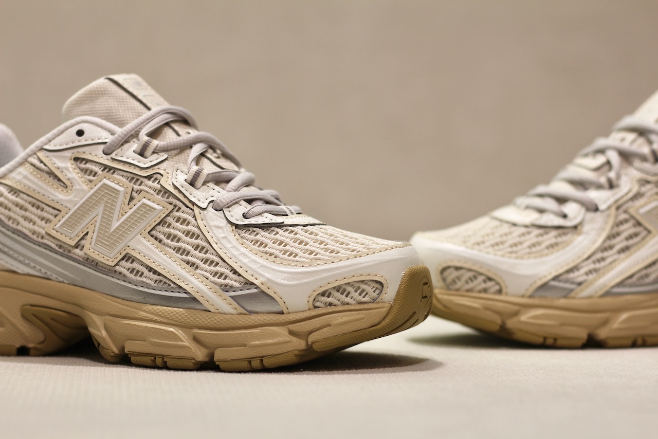 New Balance 740 3OO Linen